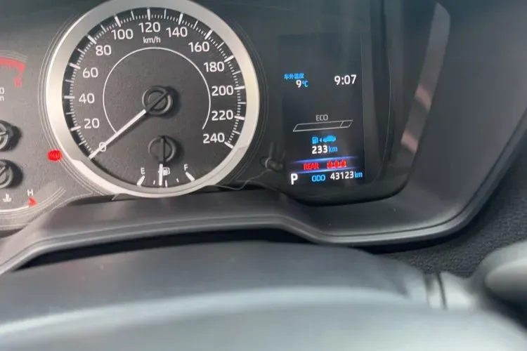 2021 Toyota Corolla 1.2T 116HP L4 CVT,autocango,china used car exporter,china ev exporter,chinese used car exporter,chinese used ev exporter