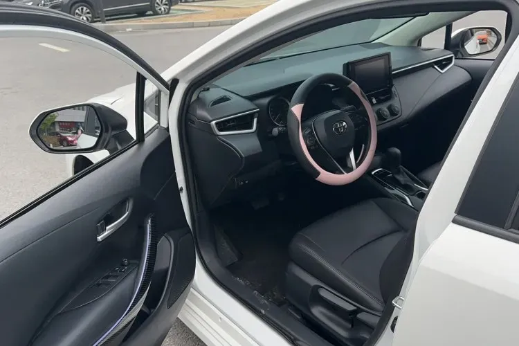 2021 Toyota Corolla 1.2T 116HP L4 CVT,autocango,china used car exporter,china ev exporter,chinese used car exporter,chinese used ev exporter