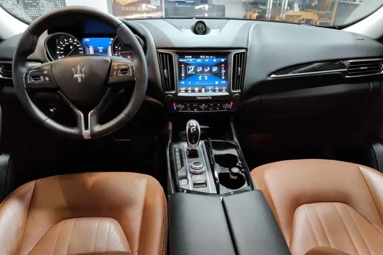 2020 Maserati MC20 3.0T 630HP V6 8DCT,autocango,china used car exporter,china ev exporter,chinese used car exporter,chinese used ev exporter