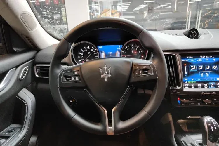 2020 Maserati MC20 3.0T 630HP V6 8DCT,autocango,china used car exporter,china ev exporter,chinese used car exporter,chinese used ev exporter