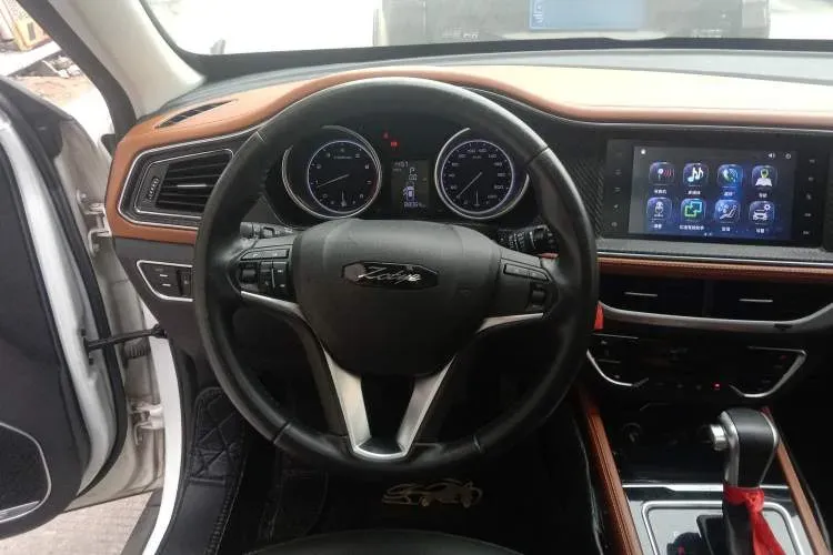 2017 Zotye T300 1.5T 144HP L4 CVT,autocango,china used car exporter,china ev exporter,chinese used car exporter,chinese used ev exporter