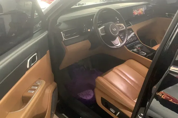 2020 Li ONE Range Extended 131HP REEV 40.5KWH,autocango,china used car exporter,china ev exporter,chinese used car exporter,chinese used ev exporter