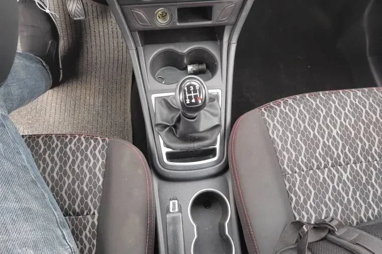 2016 Enranger 727 1.5L 112HP L4 5MT,autocango,china used car exporter,china ev exporter,chinese used car exporter,chinese used ev exporter