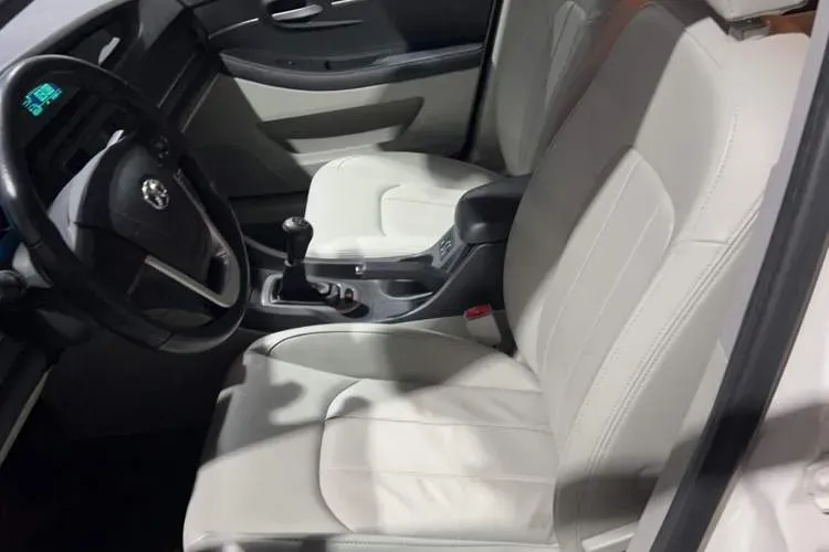 2014 BeiJing Auto Senova D50 1.5L 113HP L4 5MT,autocango,china used car exporter,china ev exporter,chinese used car exporter,chinese used ev exporter