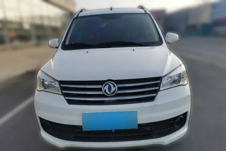 2018 DongFeng Fengon Fengon 330 1.5L 109HP L4 5MT,autocango,china used car exporter,china ev exporter,chinese used car exporter,chinese used ev exporter