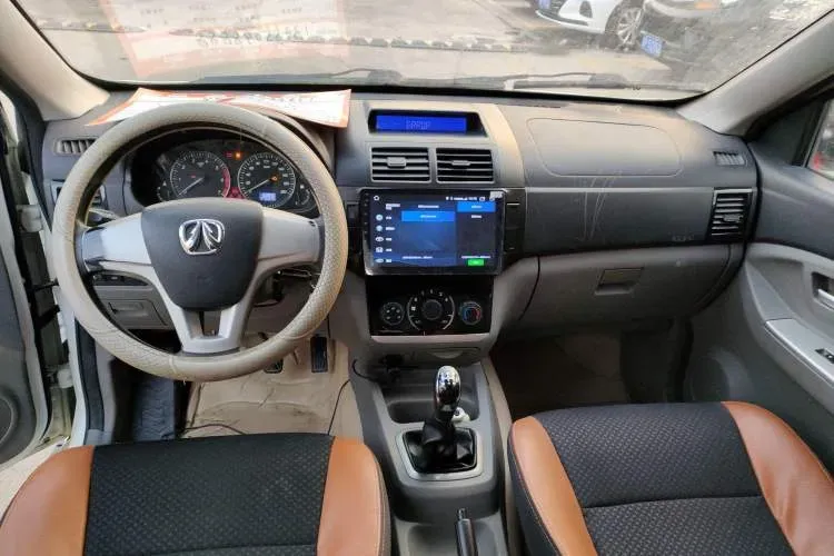 2017 BAIC WeiWang M20 1.5L 116HP L4 5MT,autocango,china used car exporter,china ev exporter,chinese used car exporter,chinese used ev exporter