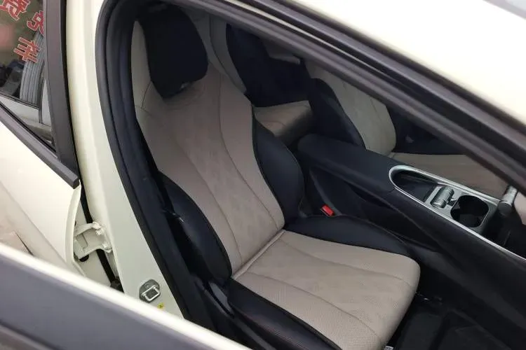 2023 BYD Dolphin BEV 44.928KWH,autocango,china used car exporter,china ev exporter,chinese used car exporter,chinese used ev exporter