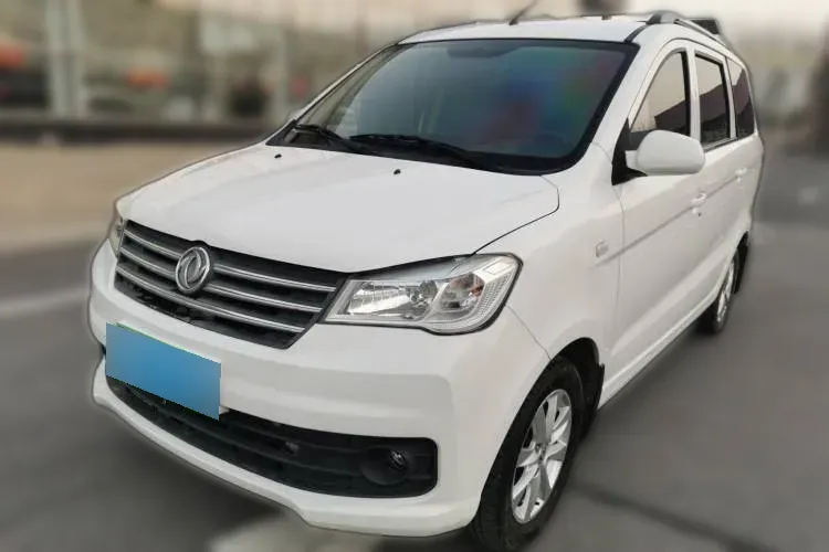 2018 DongFeng Fengon Fengon 330 1.5L 109HP L4 5MT,autocango,china used car exporter,china ev exporter,chinese used car exporter,chinese used ev exporter