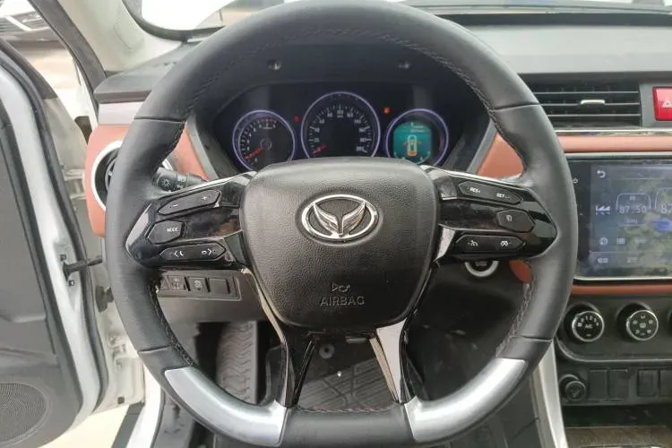 2016 BAIC Hyosow S3 1.5L 113HP L4 5MT,autocango,china used car exporter,china ev exporter,chinese used car exporter,chinese used ev exporter