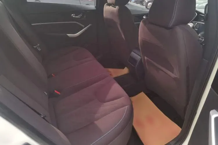 2021 Venucia T90 1.5T 190HP L4 7DCT,autocango,china used car exporter,china ev exporter,chinese used car exporter,chinese used ev exporter