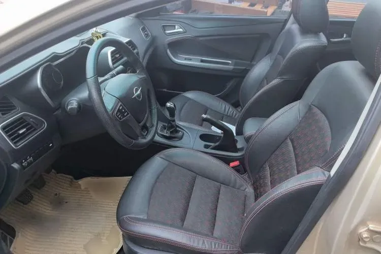 2017 HaiMa Family 1.6L 125HP L4 6MT,autocango,china used car exporter,china ev exporter,chinese used car exporter,chinese used ev exporter