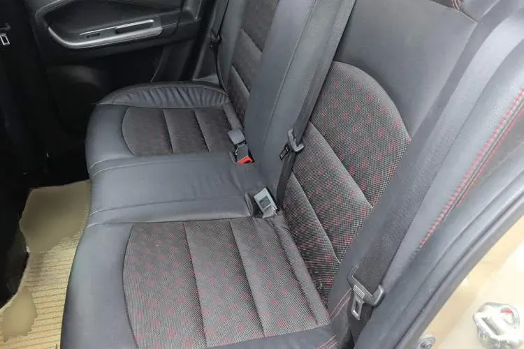 2017 HaiMa Family 1.6L 125HP L4 6MT,autocango,china used car exporter,china ev exporter,chinese used car exporter,chinese used ev exporter