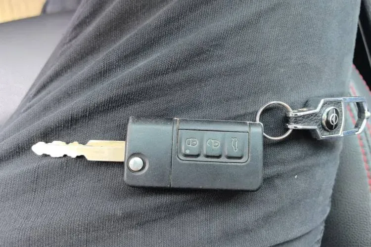 2017 HaiMa Family 1.6L 125HP L4 6MT,autocango,china used car exporter,china ev exporter,chinese used car exporter,chinese used ev exporter