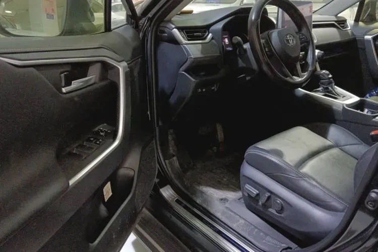 2020 Toyota Wildlander 2.0L 171HP L4 CVT,autocango,china used car exporter,china ev exporter,chinese used car exporter,chinese used ev exporter