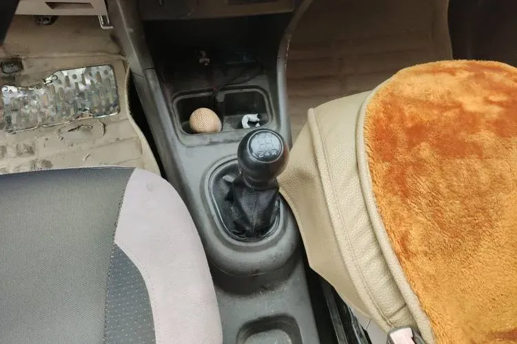 2013 Zotye Z100 1.0L 68HP L3 5MT,autocango,china used car exporter,china ev exporter,chinese used car exporter,chinese used ev exporter