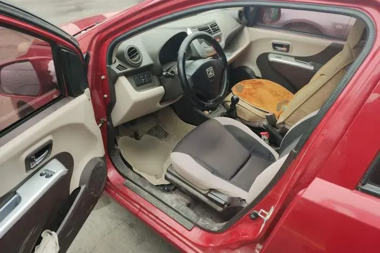 2013 Zotye Z100 1.0L 68HP L3 5MT,autocango,china used car exporter,china ev exporter,chinese used car exporter,chinese used ev exporter