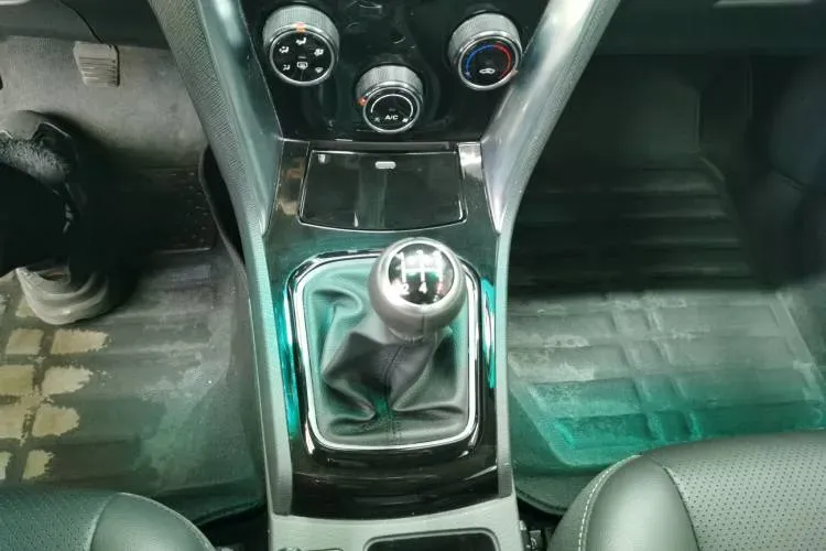 2020 BYD F3 1.5L 109HP L4 5MT,autocango,china used car exporter,china ev exporter,chinese used car exporter,chinese used ev exporter