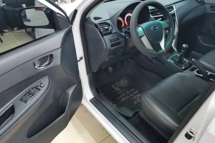 2020 BYD F3 1.5L 109HP L4 5MT,autocango,china used car exporter,china ev exporter,chinese used car exporter,chinese used ev exporter