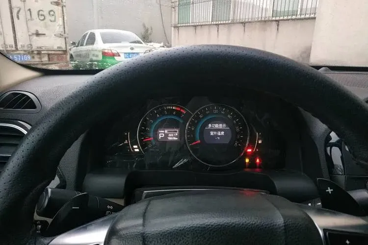 2013 BeiJing Auto Senova D70 2.0T 204HP L4 5AT,autocango,china used car exporter,china ev exporter,chinese used car exporter,chinese used ev exporter