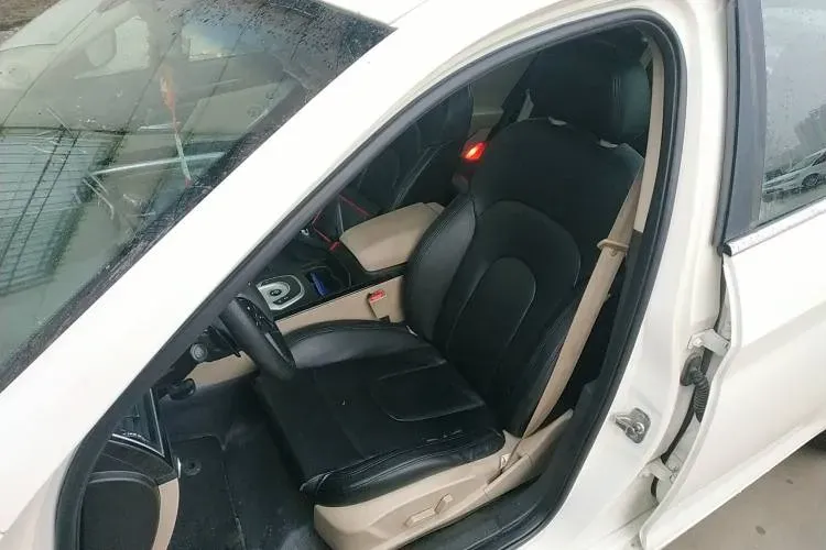 2013 BeiJing Auto Senova D70 2.0T 204HP L4 5AT,autocango,china used car exporter,china ev exporter,chinese used car exporter,chinese used ev exporter