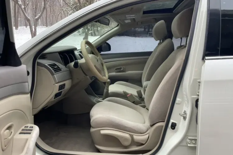 2016 Nissan Sylphy 1.6L 117HP L4 5MT,autocango,china used car exporter,china ev exporter,chinese used car exporter,chinese used ev exporter