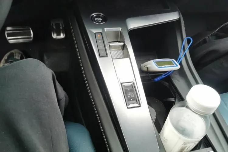 2023 Peugeot 408X 1.6T 175HP L4 8AT,autocango,china used car exporter,china ev exporter,chinese used car exporter,chinese used ev exporter