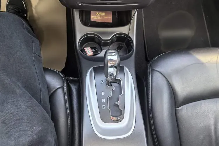 2013 Dodge JCUV 2.4L 170HP L4 6AT,autocango,china used car exporter,china ev exporter,chinese used car exporter,chinese used ev exporter