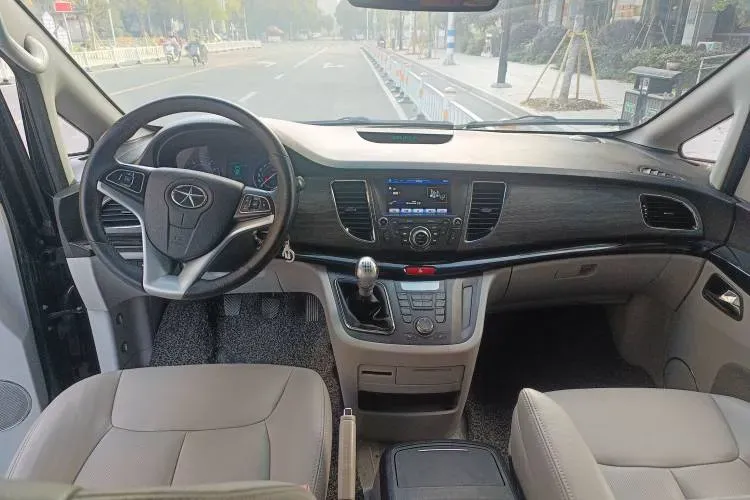 2013 JAC Refine M5 2.0T 177HP L4 6MT,autocango,china used car exporter,china ev exporter,chinese used car exporter,chinese used ev exporter