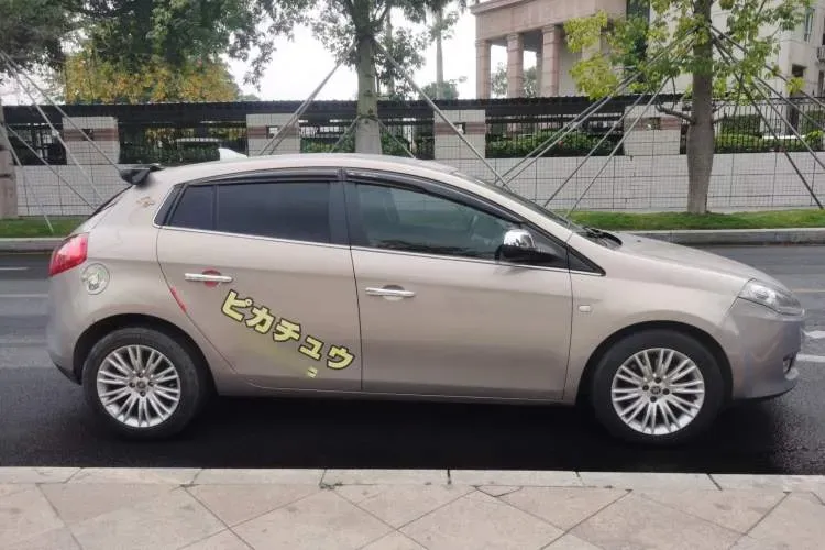 2011 Fiat Bravo 1.4T 120HP L4 6AMT,autocango,china used car exporter,china ev exporter,chinese used car exporter,chinese used ev exporter