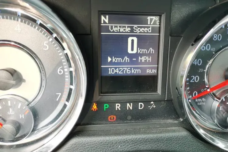 2013 Chrysler 300C 3.6L 286HP V6 8AT,autocango,china used car exporter,china ev exporter,chinese used car exporter,chinese used ev exporter