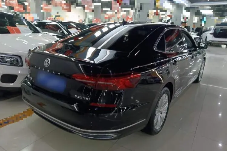 2020 Volkswagen Passat 2.0T 186HP L4 7DCT,autocango,china used car exporter,china ev exporter,chinese used car exporter,chinese used ev exporter