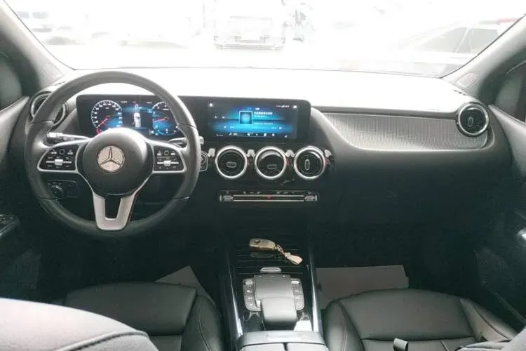 2021 Mercedes-Benz B Class 1.3T 163HP L4 7DCT,autocango,china used car exporter,china ev exporter,chinese used car exporter,chinese used ev exporter