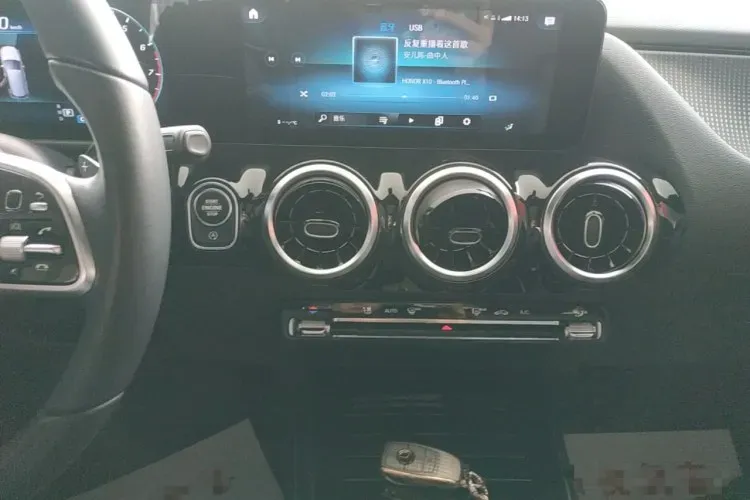 2021 Mercedes-Benz B Class 1.3T 163HP L4 7DCT,autocango,china used car exporter,china ev exporter,chinese used car exporter,chinese used ev exporter