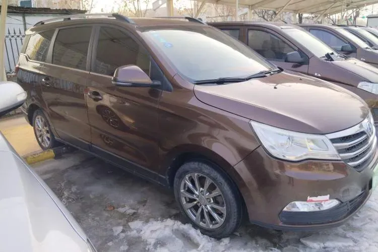 2017 BAIC WeiWang M50F 1.5L 116HP L4 5MT,autocango,china used car exporter,china ev exporter,chinese used car exporter,chinese used ev exporter