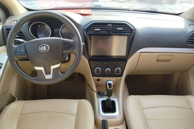 2015 NLM Motor QiTeng EX80 1.5L 116HP L4 5MT,autocango,china used car exporter,china ev exporter,chinese used car exporter,chinese used ev exporter