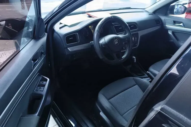 2017 Volkswagen Lavida 1.6L 110HP L4 6AT,autocango,china used car exporter,china ev exporter,chinese used car exporter,chinese used ev exporter