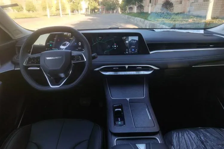 2023 Venucia Grand V DD-i 1.5T 163HP L4 E-CVT PHEV 18.4KWH,autocango,china used car exporter,china ev exporter,chinese used car exporter,chinese used ev exporter