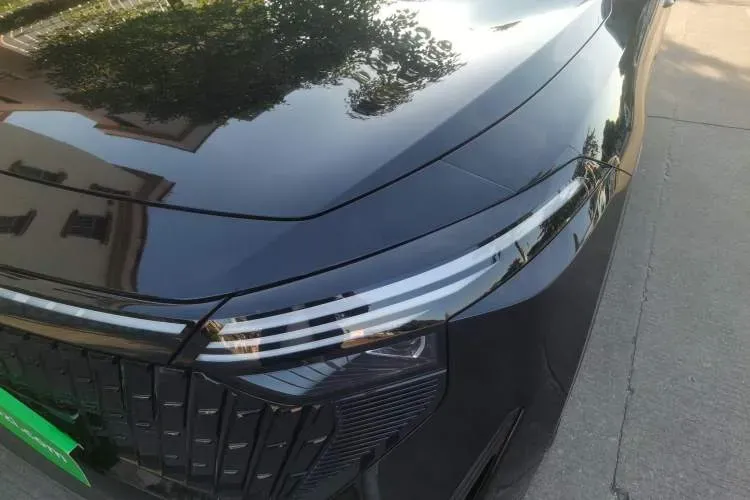 2023 Venucia Grand V DD-i 1.5T 163HP L4 E-CVT PHEV 18.4KWH,autocango,china used car exporter,china ev exporter,chinese used car exporter,chinese used ev exporter