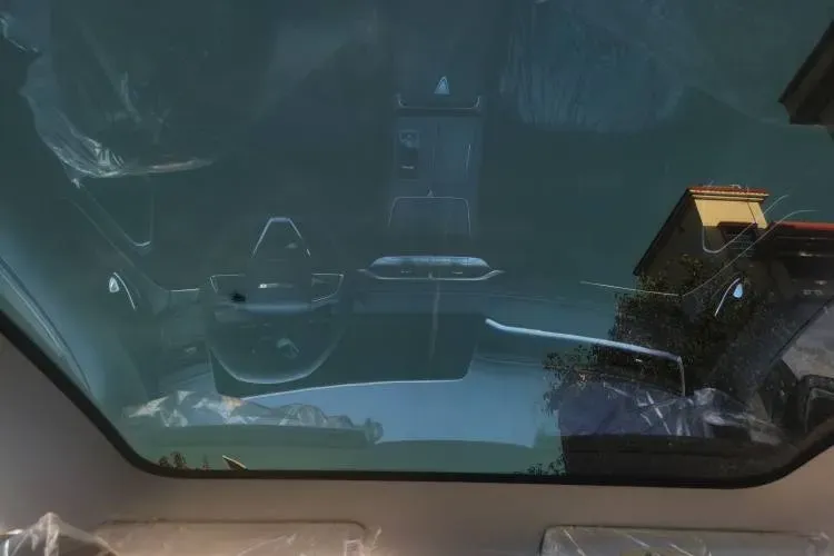 2023 Venucia Grand V DD-i 1.5T 163HP L4 E-CVT PHEV 18.4KWH,autocango,china used car exporter,china ev exporter,chinese used car exporter,chinese used ev exporter