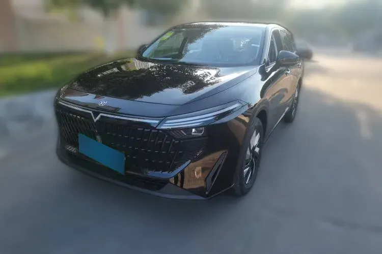 2023 Venucia Grand V DD-i 1.5T 163HP L4 E-CVT PHEV 18.4KWH,autocango,china used car exporter,china ev exporter,chinese used car exporter,chinese used ev exporter