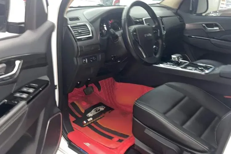 2022 Isuzu Mu-X 2.0T 220HP L4 8AT,autocango,china used car exporter,china ev exporter,chinese used car exporter,chinese used ev exporter