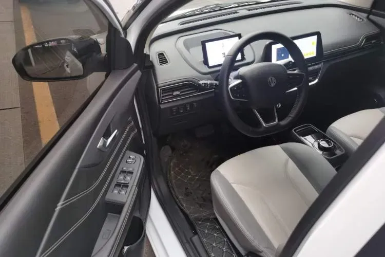 2023 EV House YOUNG BEV 32.56KWH,autocango,china used car exporter,china ev exporter,chinese used car exporter,chinese used ev exporter