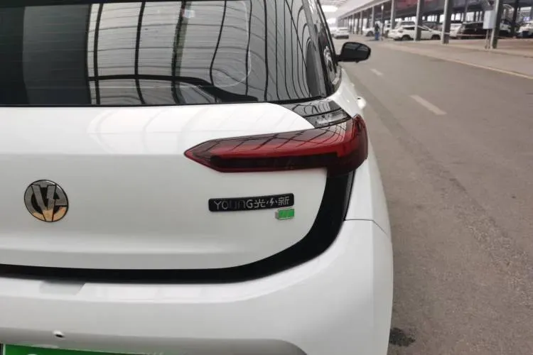 2023 EV House YOUNG BEV 32.56KWH,autocango,china used car exporter,china ev exporter,chinese used car exporter,chinese used ev exporter
