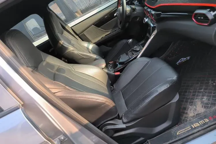 2019 HaiMa 8S 1.6T 195HP L4 6MT,autocango,china used car exporter,china ev exporter,chinese used car exporter,chinese used ev exporter