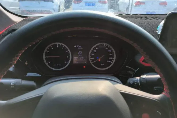 2019 HaiMa 8S 1.6T 195HP L4 6MT,autocango,china used car exporter,china ev exporter,chinese used car exporter,chinese used ev exporter