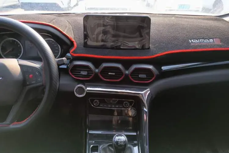 2019 HaiMa 8S 1.6T 195HP L4 6MT,autocango,china used car exporter,china ev exporter,chinese used car exporter,chinese used ev exporter