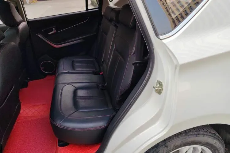 2016 Landwind X5 1.5T 150HP L4 CVT,autocango,china used car exporter,china ev exporter,chinese used car exporter,chinese used ev exporter