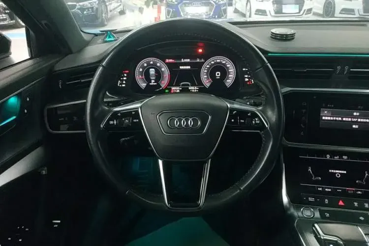 2019 Audi A6L 2.0T 224HP L4 7DCT,autocango,china used car exporter,china ev exporter,chinese used car exporter,chinese used ev exporter