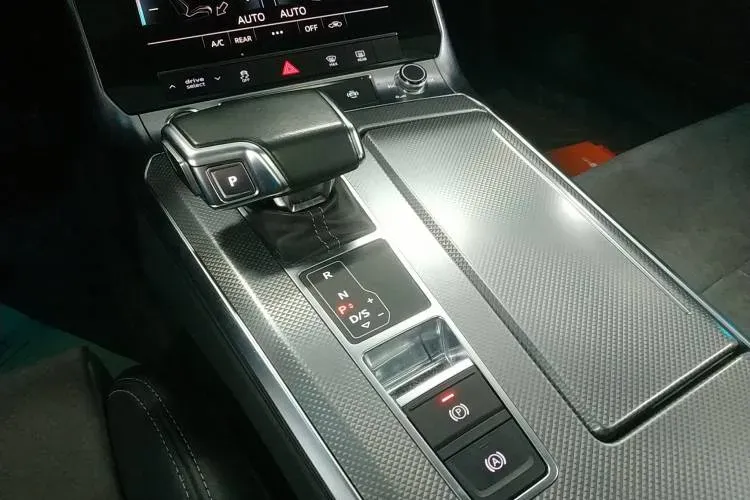 2019 Audi A6L 2.0T 224HP L4 7DCT,autocango,china used car exporter,china ev exporter,chinese used car exporter,chinese used ev exporter