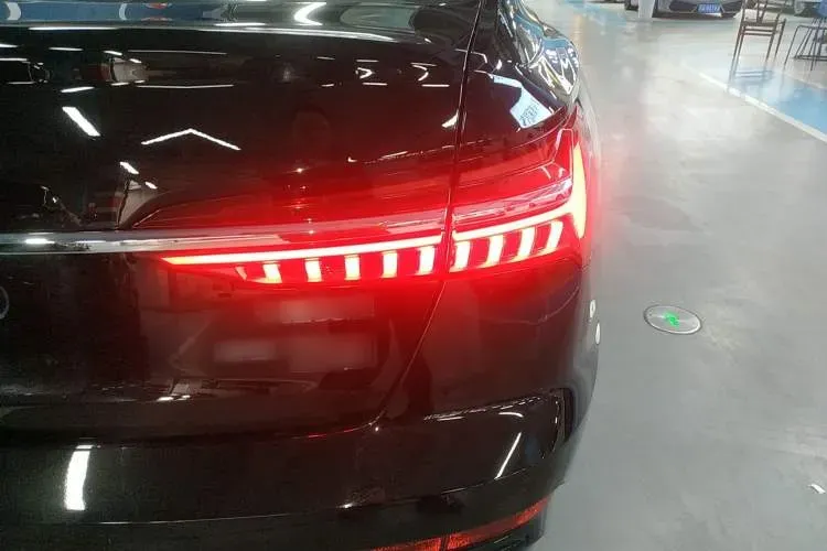 2019 Audi A6L 2.0T 224HP L4 7DCT,autocango,china used car exporter,china ev exporter,chinese used car exporter,chinese used ev exporter